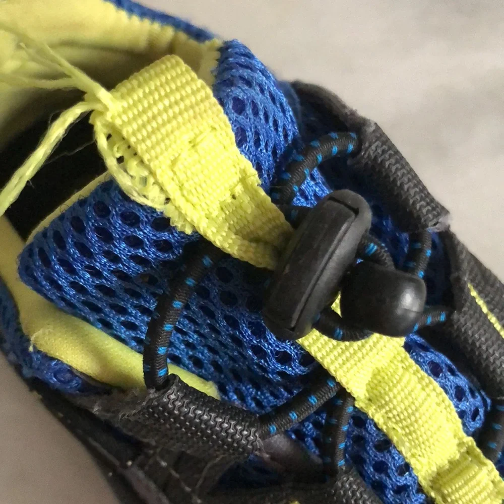Toddler water shoes